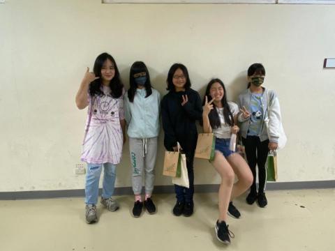 洪語心 - 與國小生的相處