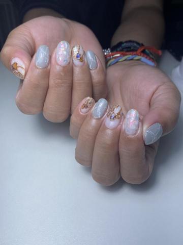 女指美甲工作室 - 