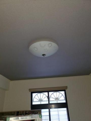 王振昌 - 連工代料安裝吸頂燈