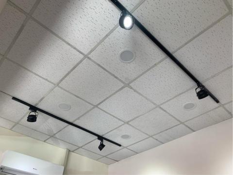 羅羽駿 - 工業風軌道燈安裝