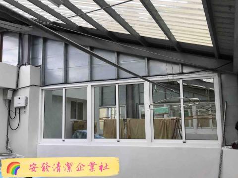 嘉欣居家清潔有限公司 - 石倬玻璃清潔