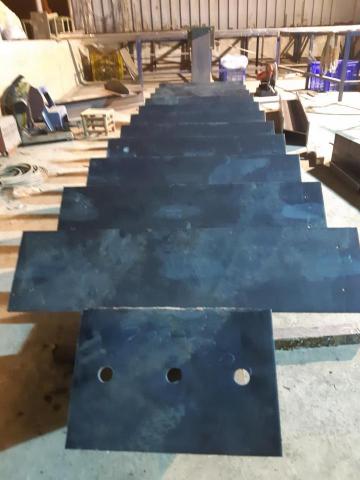 義心工程行 - 龍骨梯