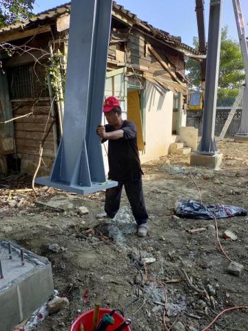 義心工程行 - 組裝柱頭