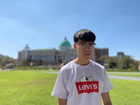 提供數學補習班台中服務的專家陳柏翰