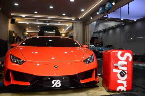 偉恩車體美容 直接聯絡我就行加賴 電話在圖片中 - 