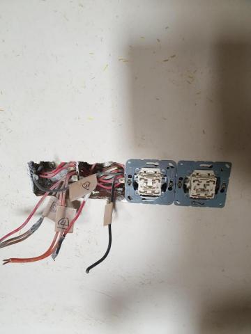 建傑水電 - 進口插座安裝