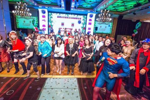 曾有立 - 百人帶動