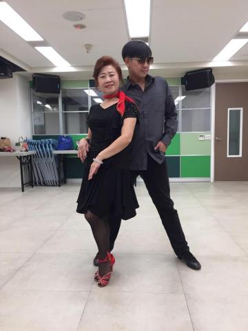 曾有立 - 社區表演，教學