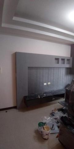 欣欣油漆工程 - 電視牆批土油漆打磨