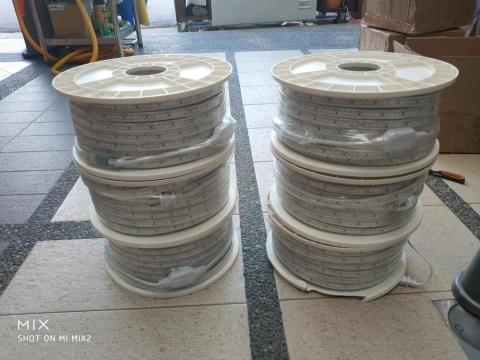 世山實業社 - 碼頭訂製燈條警示安全