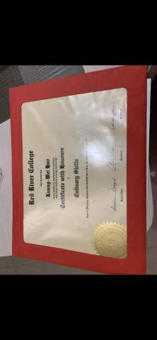 Mickey - 加拿大Red River College畢業證書