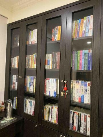 FB粉絲頁  巧收納 易整理 - 整理後的書櫃