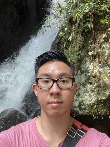 提供台北翻譯社期刊服務的專家方啟華