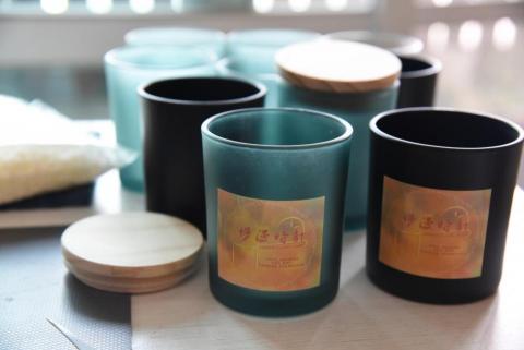 築光手作香氛蠟燭(心靈祝福) - 天然蠟材，無毒燭芯，進口精粹香精