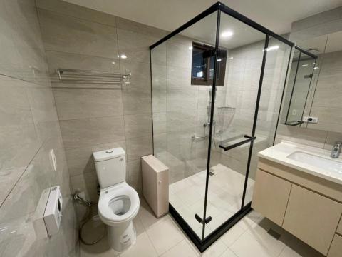 壹陸室內裝修設計 - 霧黑邊框乾濕分離淋浴
手作浴櫃組