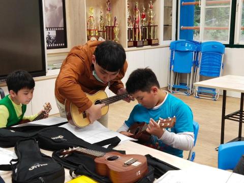 蘇士傑 ( 吉他、烏克麗麗 教學 ) - 