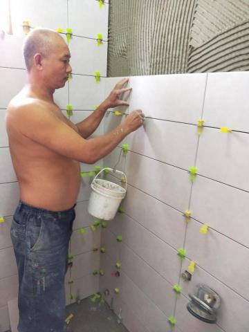 大台中居家修改小工程 - 浴室磁磚施工 大台中居家修改小工程 - 浴室磁磚施工