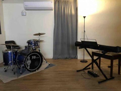 繆世哲 - 聚擊音樂工作室