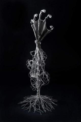 張廷碩 - 鋁線藝術 掙扎 包裝 痛苦