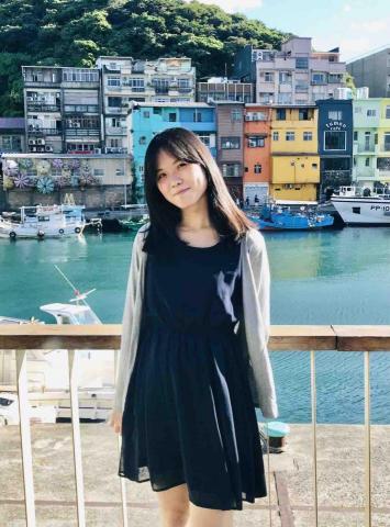 提供德文入門服務的專家Sabrina