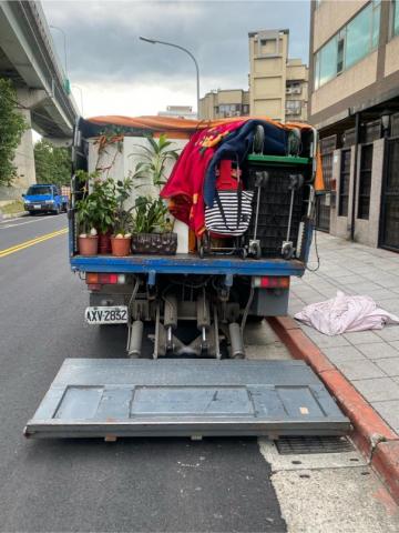 鬼斧神工有限公司 - 中山區對中山區電梯，一車3000搞定