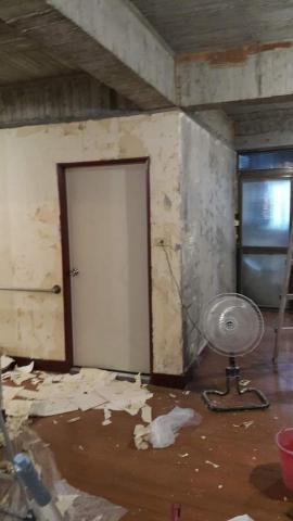 花東夢想起飛住宅修繕 - 壁紙拆除