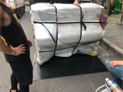 詠心搬家貨運公司 - 鋼琴