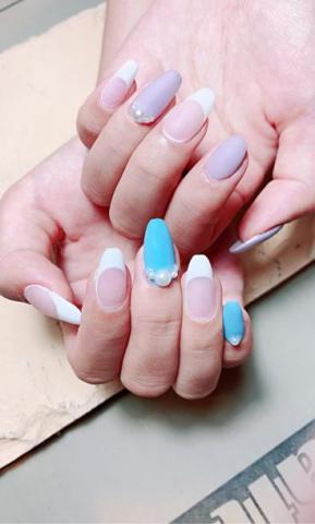 欣怡客製化美甲工作室 - 