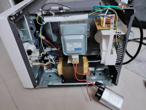 馮先生維修站 - 微波爐無法加熱