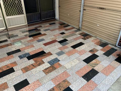 易安家清潔 - 今日工事?
堆滿雜物的騎樓
將垃圾清運後環境清掃
乾乾淨淨看了真舒服?

?您有需要清潔的服務嗎
歡迎您聯繫我們⬇️
?官方@LINE?? https://lin.ee/TpRFzVI
☎️04-22475620
?台中市北屯區松竹路三段55號

#環保回收清潔 #清潔清洗服務 #裝潢後清潔 #居家 #公司清潔 #清洗水塔 #套房退租後清潔
#台中清潔 #專業清潔