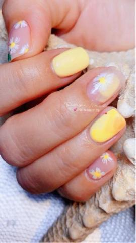 欣怡客製化美甲工作室 - 