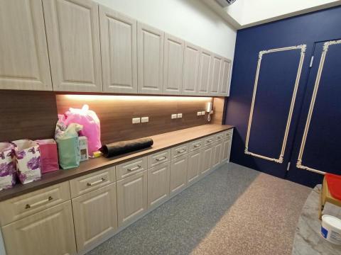 聖澄室內裝修設計公司 - 電器櫃~打個燈氣氛佳！