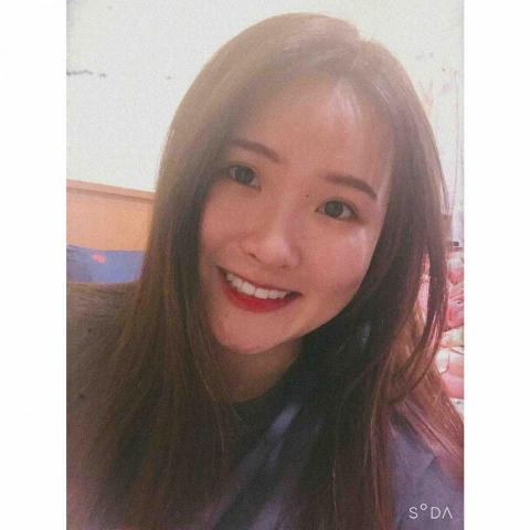 提供黏土吊飾服務的專家Lin