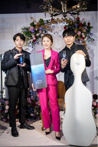 許晁維 -大提琴老師 - 參與李議員的產品發佈會