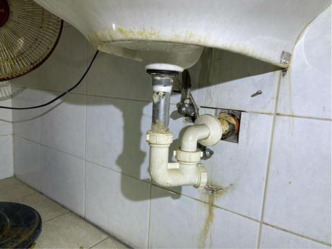 里本居家水電 - P管更換前