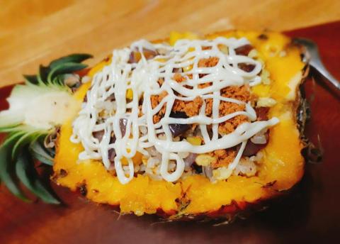 立文工作室 - 鳳梨香腸炒飯