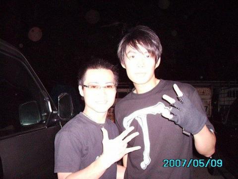 主持人皮卡丘 - 