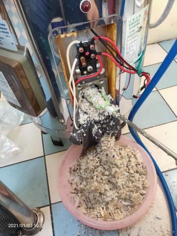 長侑企業社 - 清洗儲熱型電熱水器