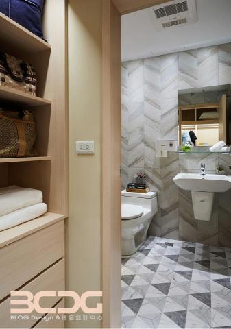 博客設計裝修中心 - 更衣間往浴室
