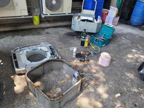 勝銓空調工程行 - 商用四方吹空調 。硫磺區 防繡處理