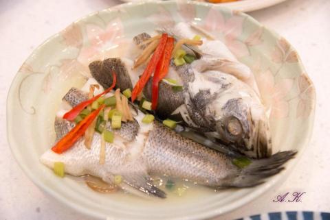 0821 顏庭庭 i 廚團 - 清蒸鱸魚