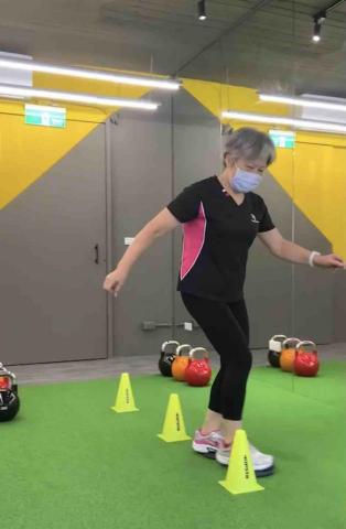 Vic （Spacetime fitness) - 銀髮族（小兒麻痺客戶）敏捷訓練