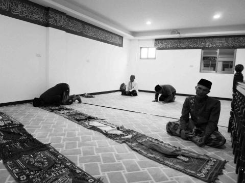 零貳設計工作室  BRIAN LAI - 港口情事攝影作品。