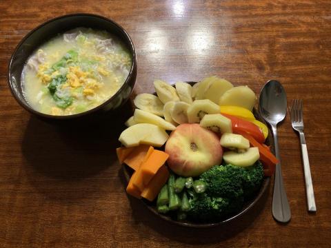 蘇千雯 - 時蔬+餛飩