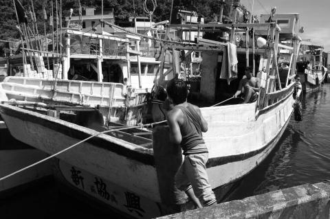 零貳設計工作室  BRIAN LAI - 港口情事攝影作品。