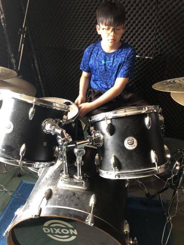 余奕霖 - 在台北教的葉小朋友~對音樂很有熱情的學生!