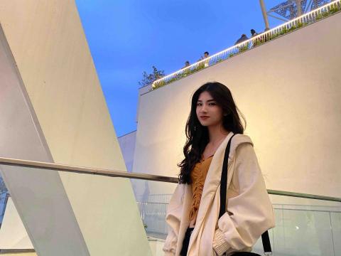 提供撞球課程高雄服務的專家謝孟欣