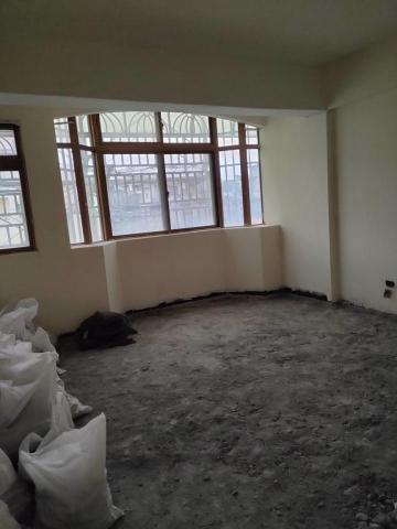 GOBOSS室內裝修工程 - 地板龜裂。拆除從貼新磁磚