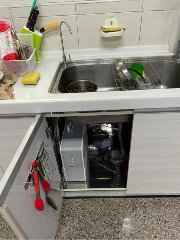 鑫棋國際有限公司 - 愛惠浦科技500加侖RO直出機，不佔空間機型