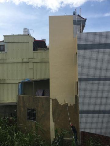 玖佰益時尚防水公司 - 打面漆三成料